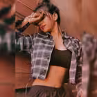 and_group_boys_girls_chatting_1 Telegram Logo