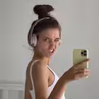 hellopolya Telegram Logo